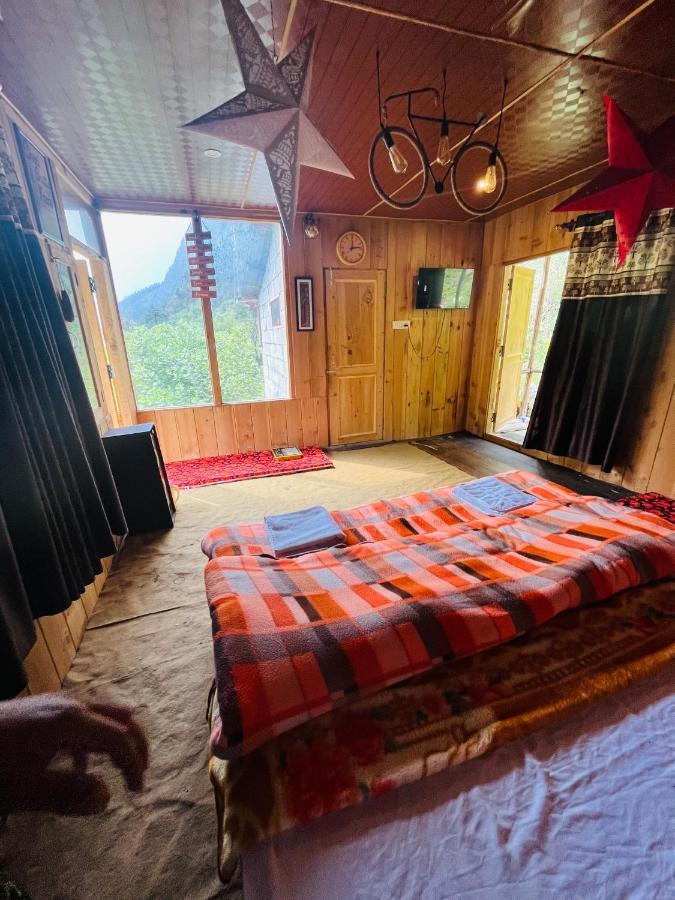 Survival In Forest, Tirthan Valley Bandal Exterior foto